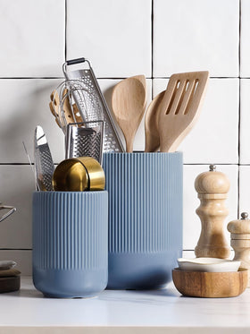 LE TAUCI fluted ceramic texture adds subtle style to modern kitchens.