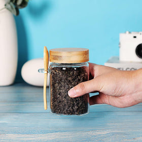 Leaves and Trees Y countertop jars organize dry goods stylishly.