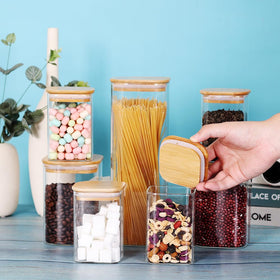 Leaves and Trees Y dishwasher-safe glass canisters for quick kitchen clean-up.
