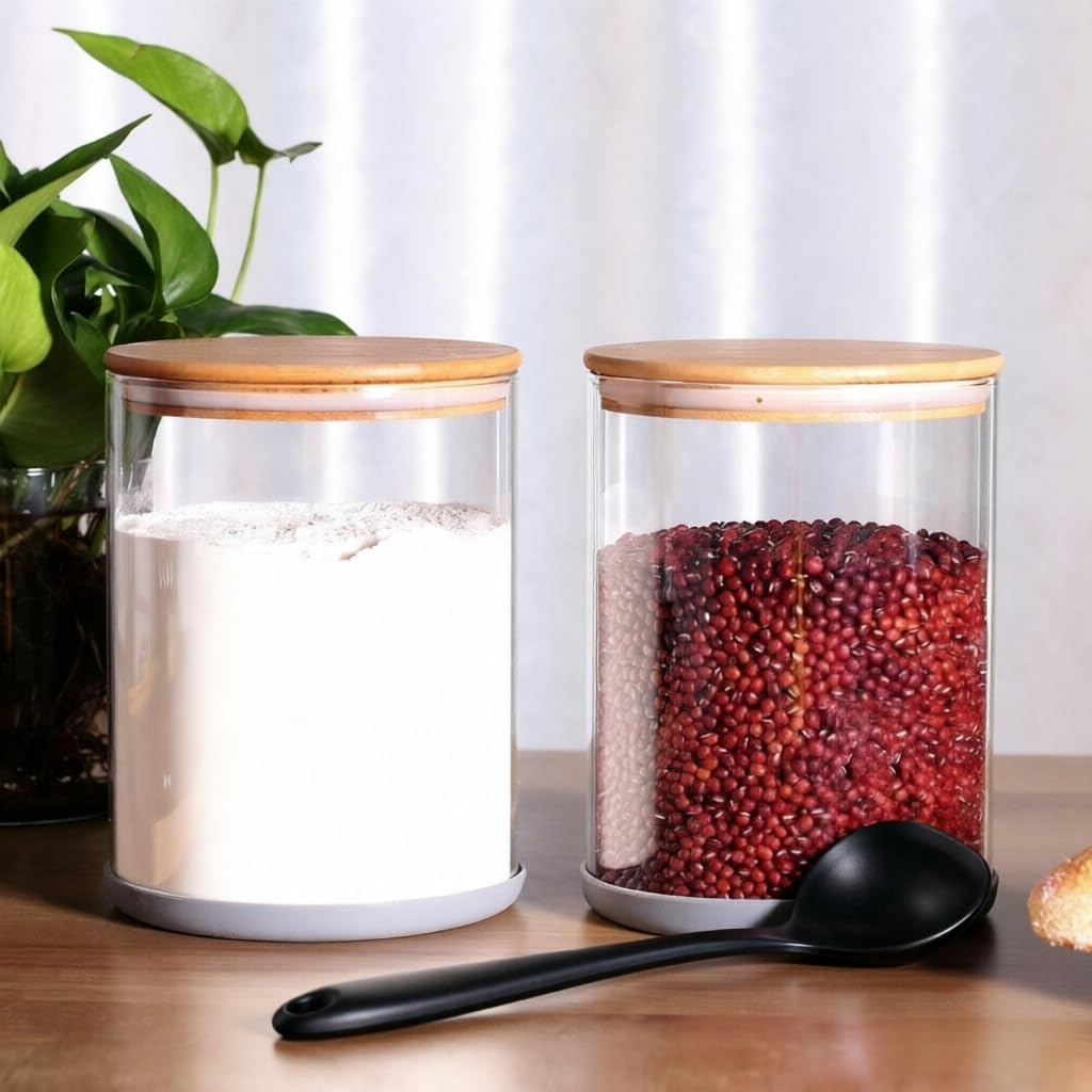 Leaves and Trees Y dishwasher-safe glass container with lid removed