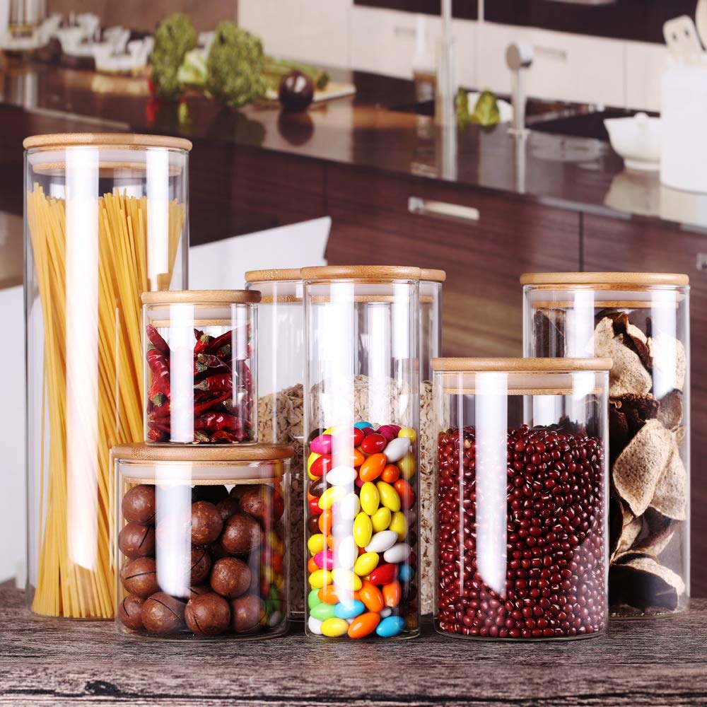 Leaves and Trees Y tea and flour storage keeps contents fresh and dust-free