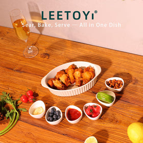LEETOYI double-handle bakeware in ceramic for easy lifting from oven to table.