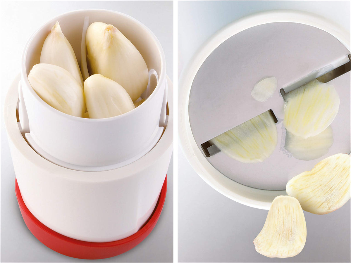 Leifheit Gourmet Garlic Slicer storage cap keeps blades safely stored