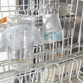 Leifheit recipe markings on glass provide handy dressing ideas at a glance.