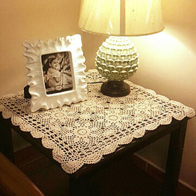 Lelefly table runner lace beige 60cm elevates dining ambiance.