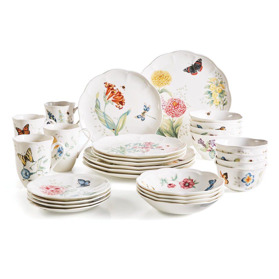 Lenox Butterfly Meadow dinner plates showcase scalloped edges and vibrant garden motifs for elegant table settings.