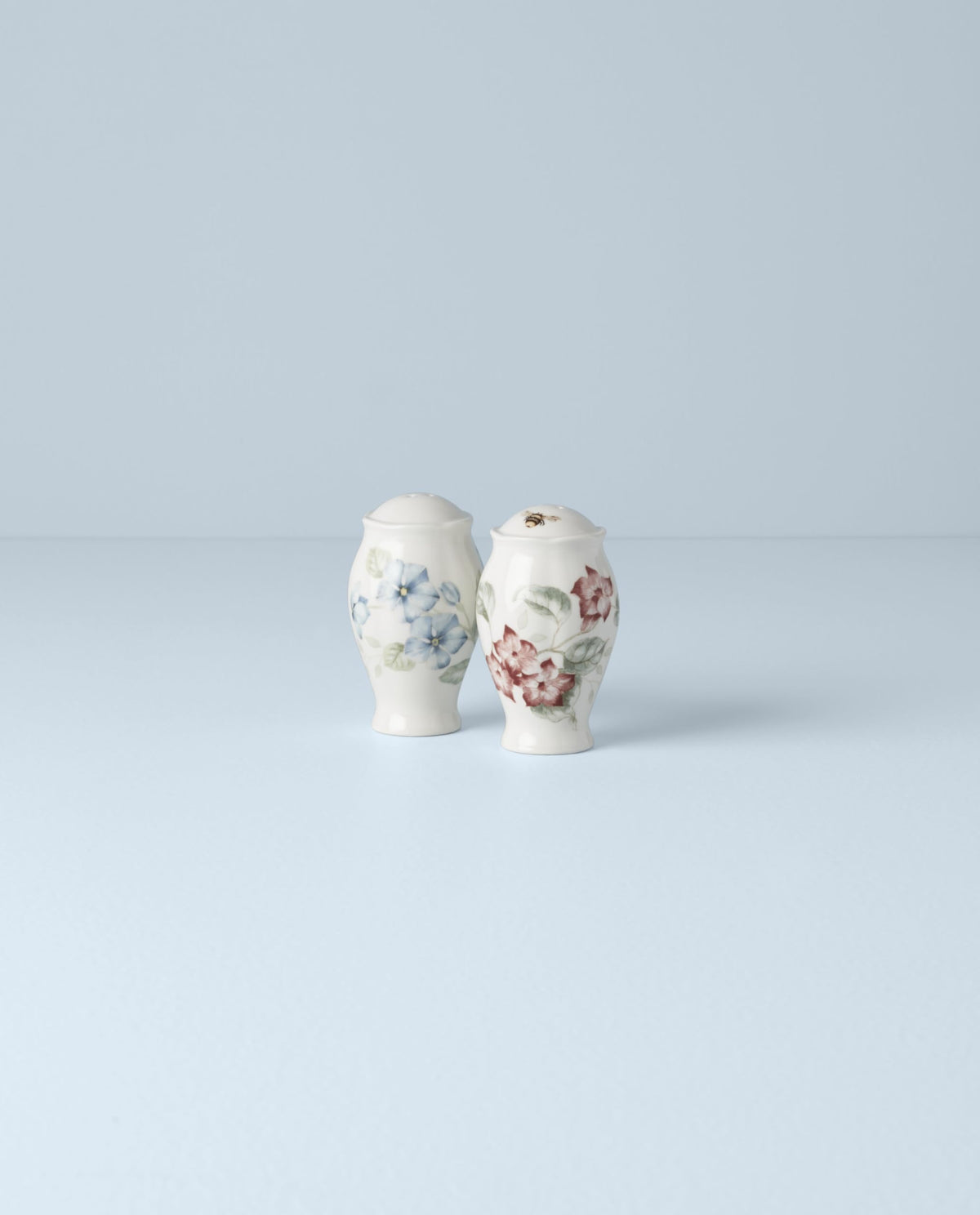 Limited-edition Butterfly Meadow motif pairs with the Butterfly Meadow Gold collection.