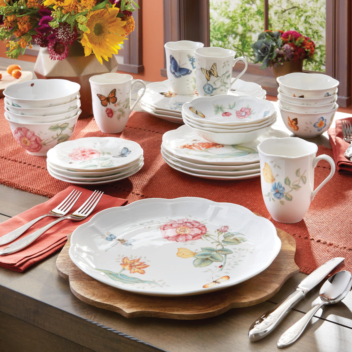 Lenox Butterfly Meadow rice bowls serve soups and sides with garden-inspired elegance.