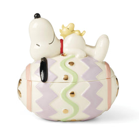 Lenox Peanuts Easter Snoopy candy dish with lid for festive treats.