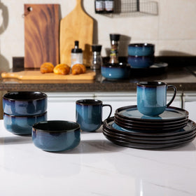 LERATIO gift-ready packaging makes these plates a thoughtful housewarming gift.