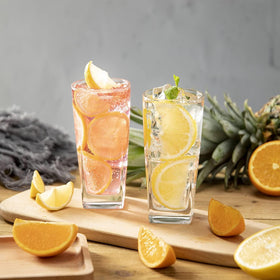 Le'raze all-purpose drinkware perfect for cocktails, wine, beer, and iced coffee.