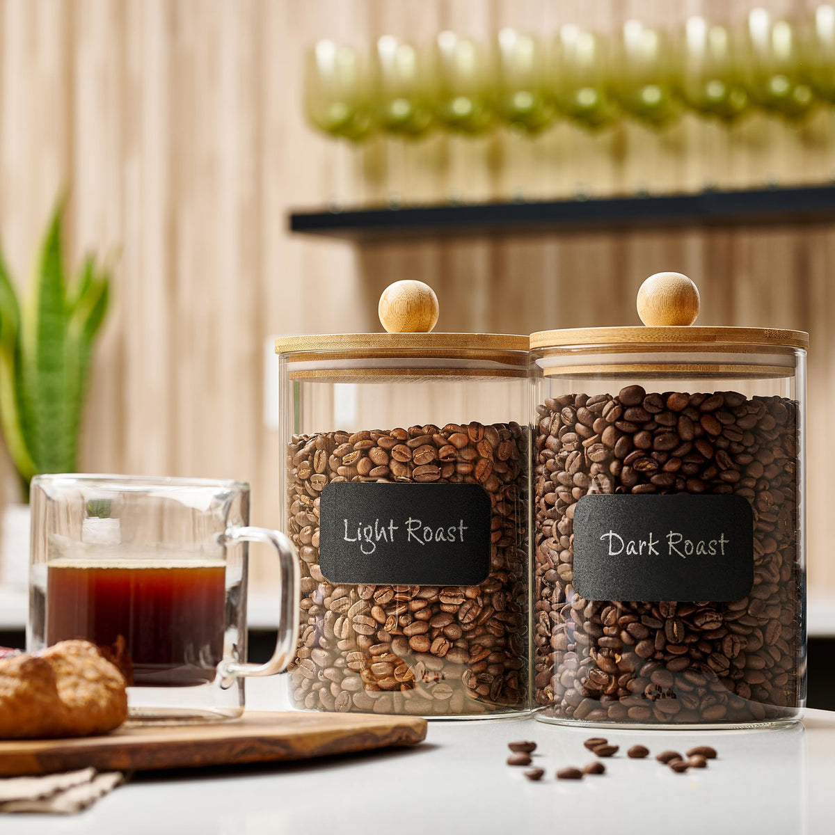 Le'raze bamboo lids close-up showing airtight seal and sustainable design.