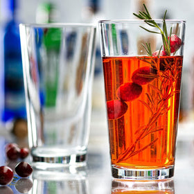 Le'raze crystal-clear drinkware enhances casual dining and entertaining.