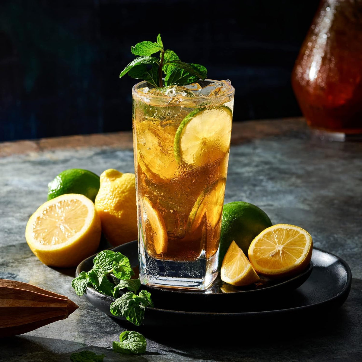 Le'raze dishwasher-safe glasses simplify cleanup after gatherings.