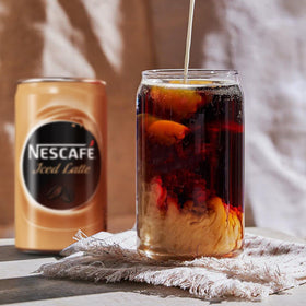 Le'raze glasses are dishwasher safe and lead-free