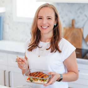 Le'raze containers organize fridge and pantry for easy meal prep