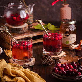 Le'raze gift-ready drinkware ideal for holidays and anniversaries.