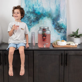 Le'raze stainless steel spigot stays rust-free for mess-free serving