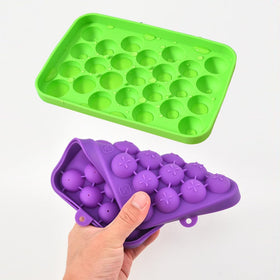 Lesunsul dishwasher-safe tray for easy cleanup after use.