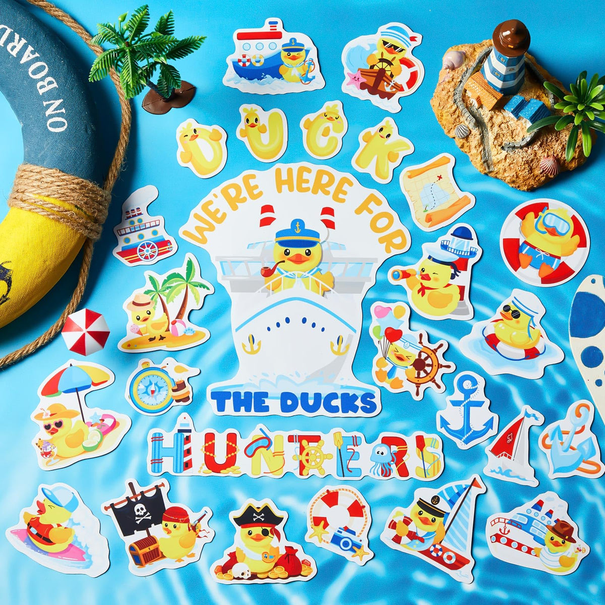 Leumoi duck cruise door magnet with cocktail-duck design adds festive flair for parties.