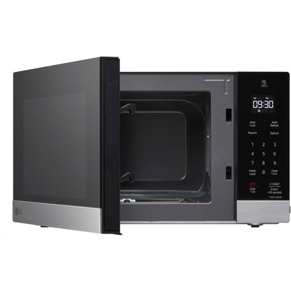 LG NeoChef microwave with 12-inch turntable supports larger dishes for versatile reheating.