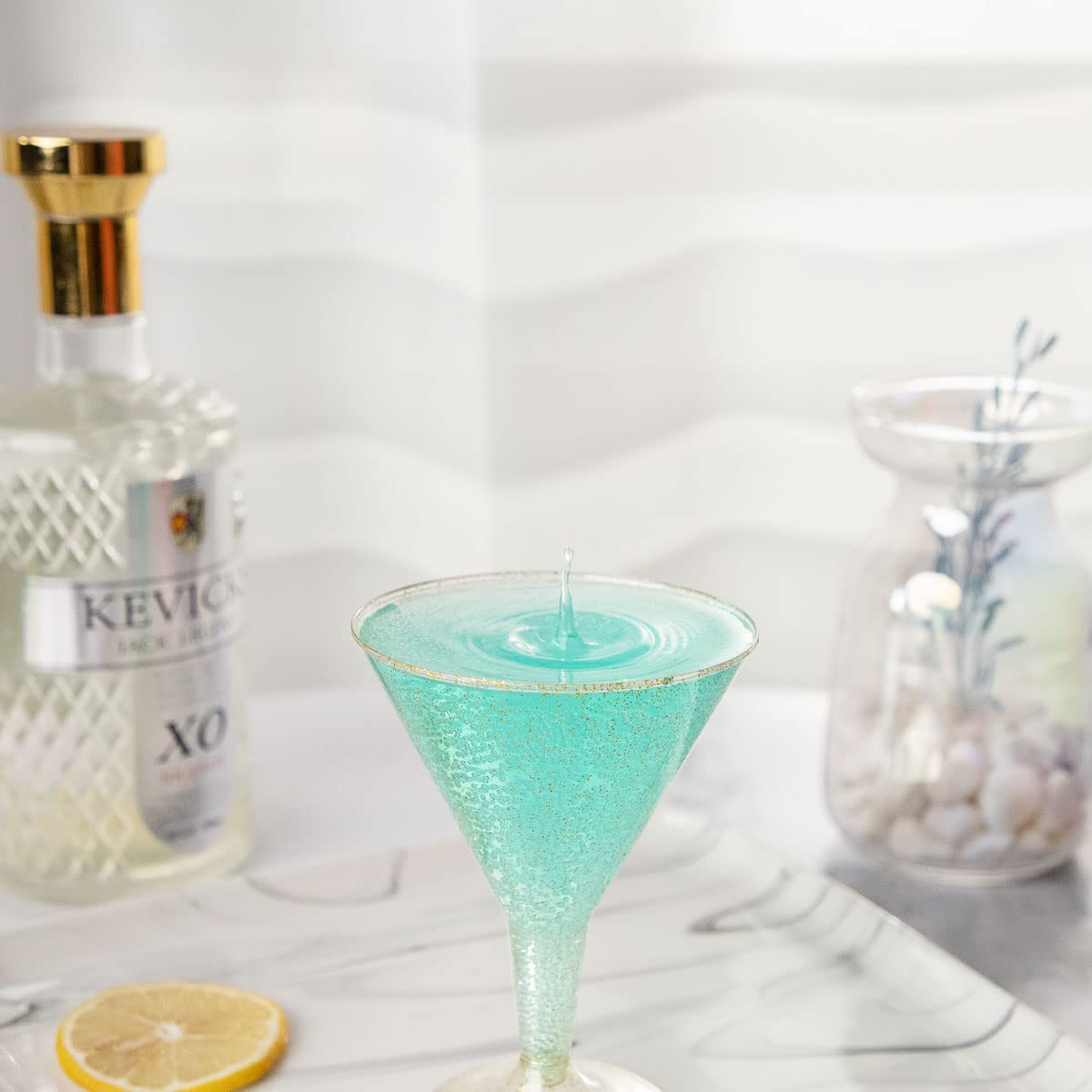Liacere food-grade plastic, washable and reusable for repeat gatherings.