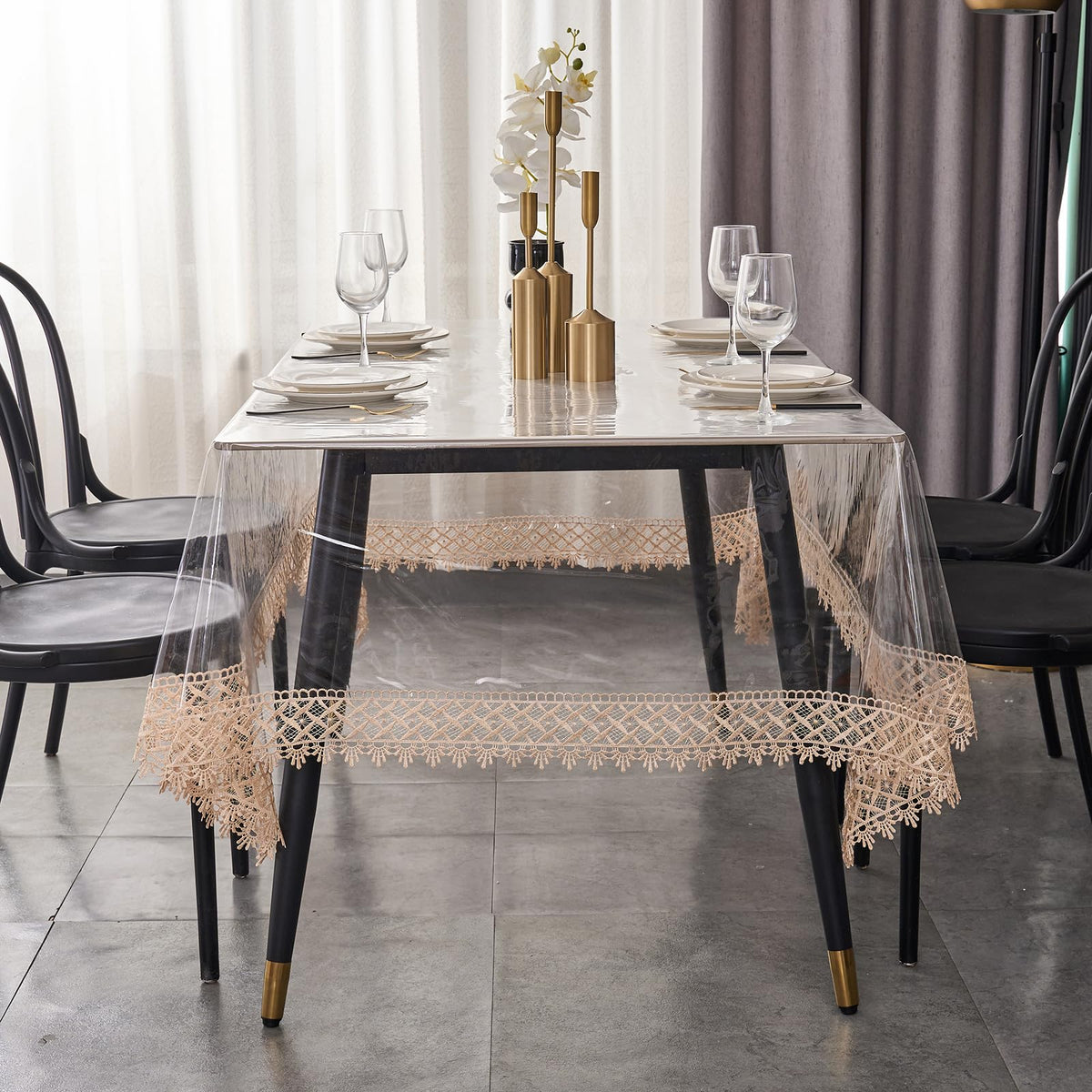 LIBERECOO easy-clean table cover wipes clean after meals.
