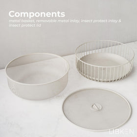 LIBKEN versatile basket is ideal for fruit, vegetables, and snacks during gatherings.