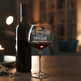 LIERIE8888 premium packaging protects the glass during transit.