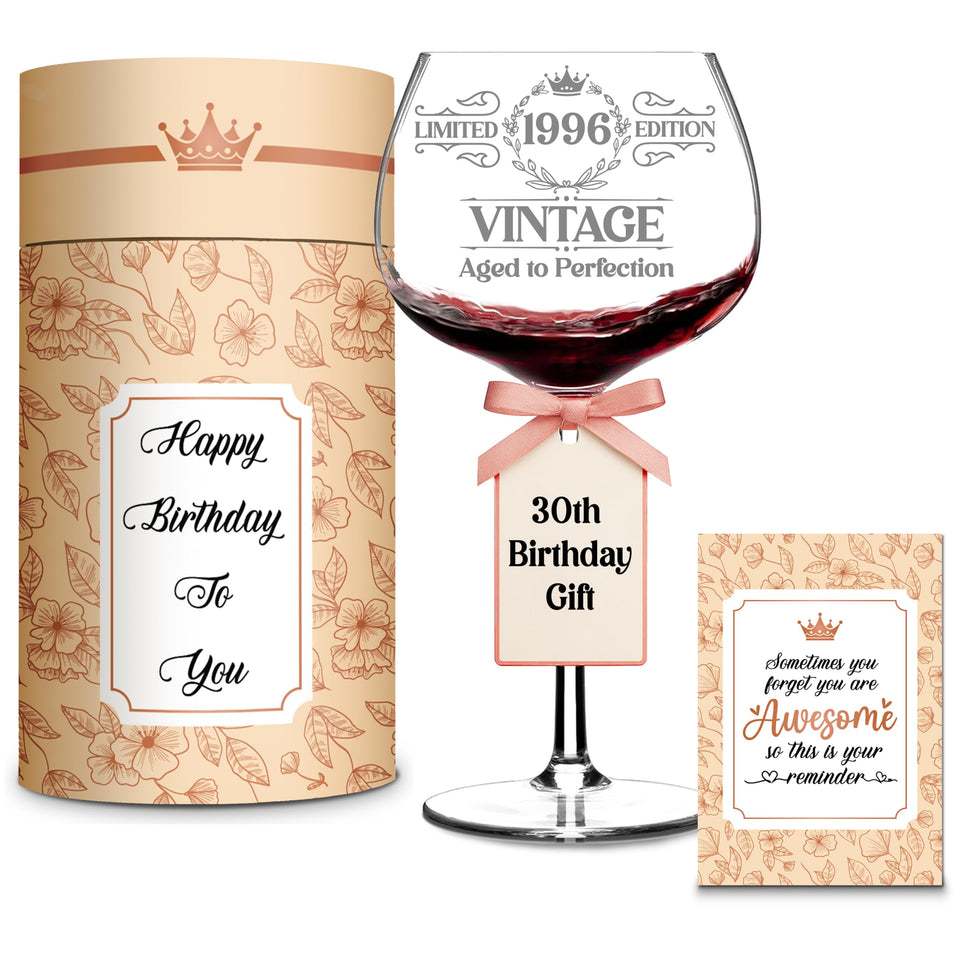 LIERIE8888 Vintage 1995 wine glass front view highlighting timeless engraving and clarity.