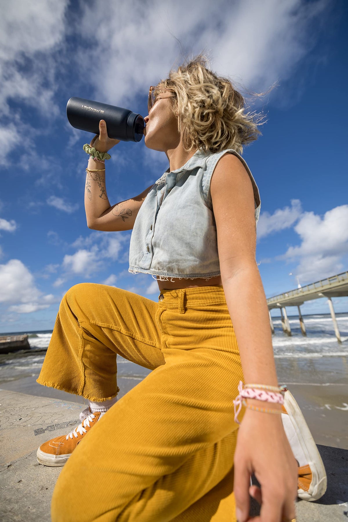 LifeStraw Go Series carbon filter detail reduces chlorine and odors for better taste