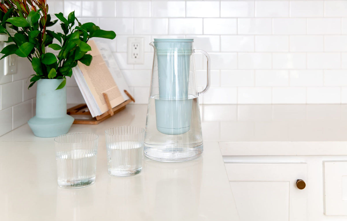 Pour spout and handle enable smooth, controlled pouring.