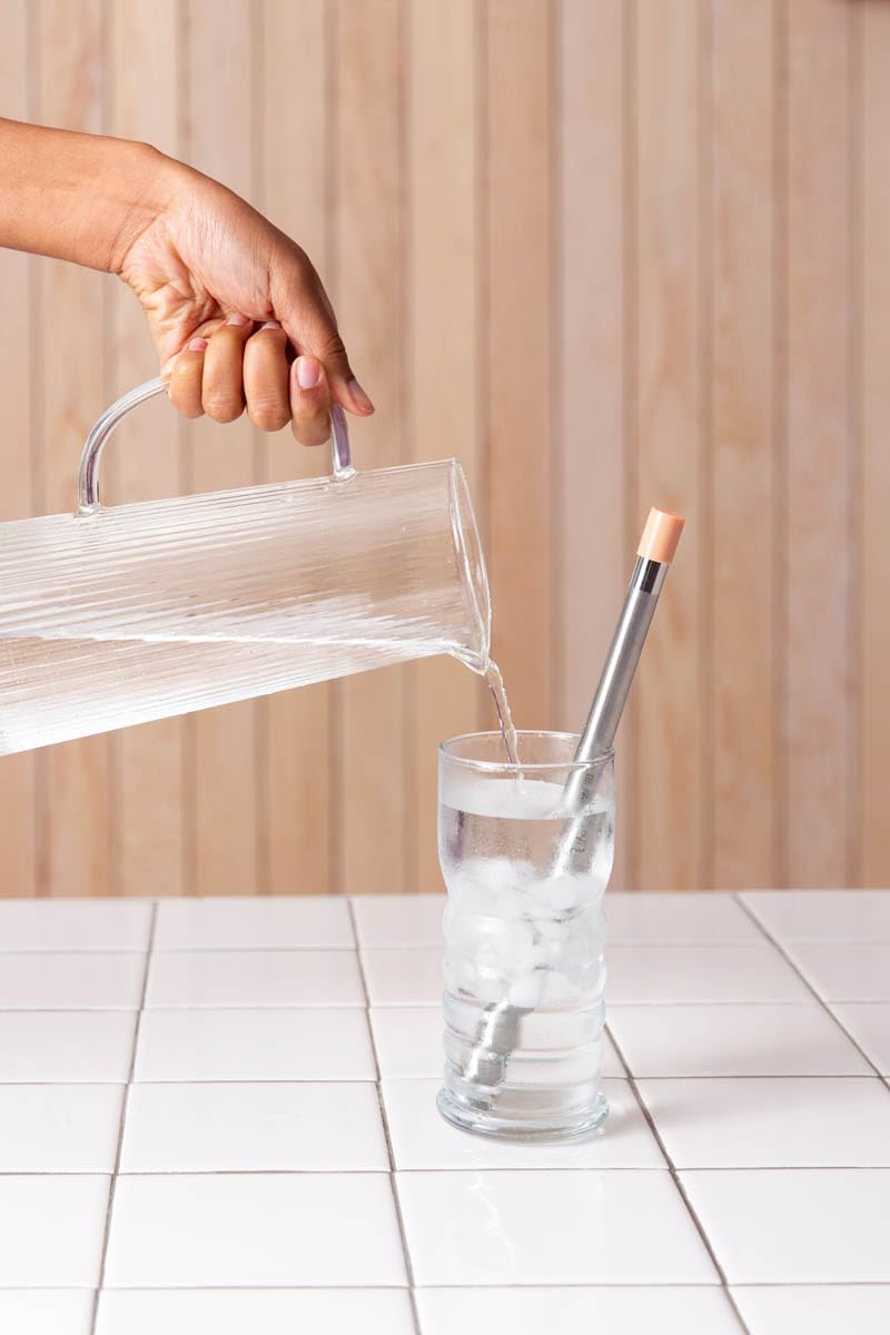 LifeStraw Sip filter lifetime up to 1000 liters for long use.