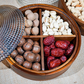 Lilacooqinn wooden snack box shows nuts, candies, and dried fruits neatly for guests