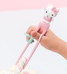 Lilfant right-hand training chopsticks in use, promoting easy practice for learning dining skills