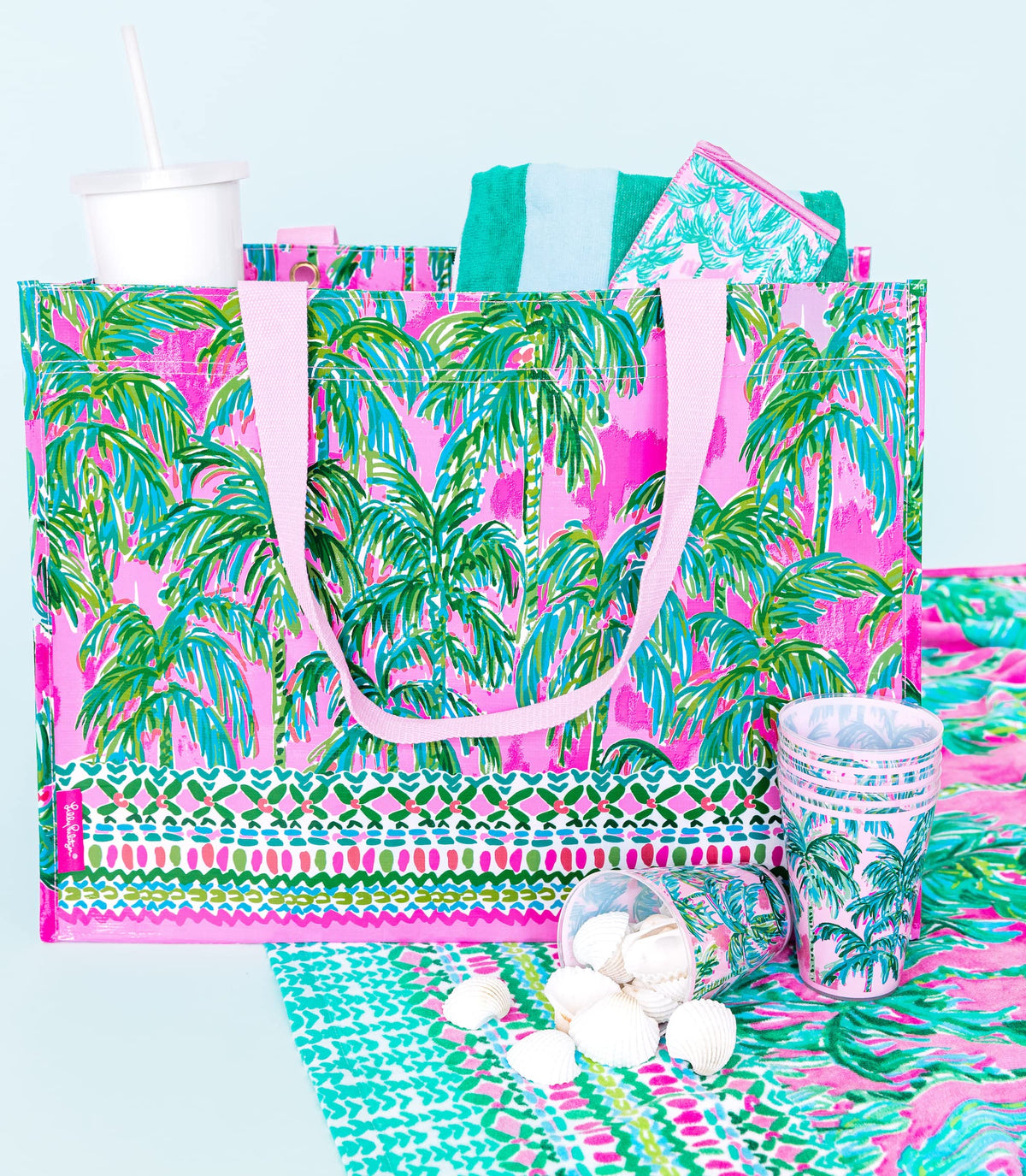 Lilly Pulitzer interior pocket helps organize small items neatly