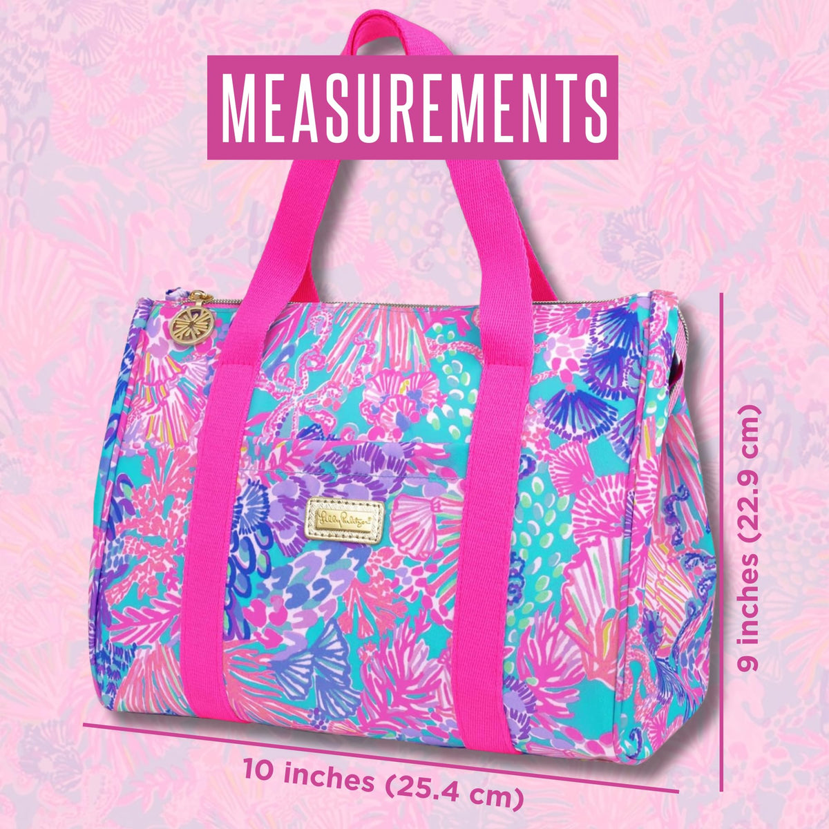 Lilly Pulitzer lunch bag flat base keeps it upright on surfaces.