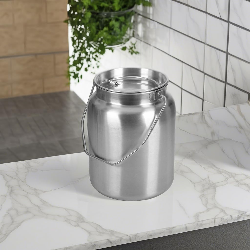 Lindy's dishwasher-safe milk jug highlights simple cleaning after use.