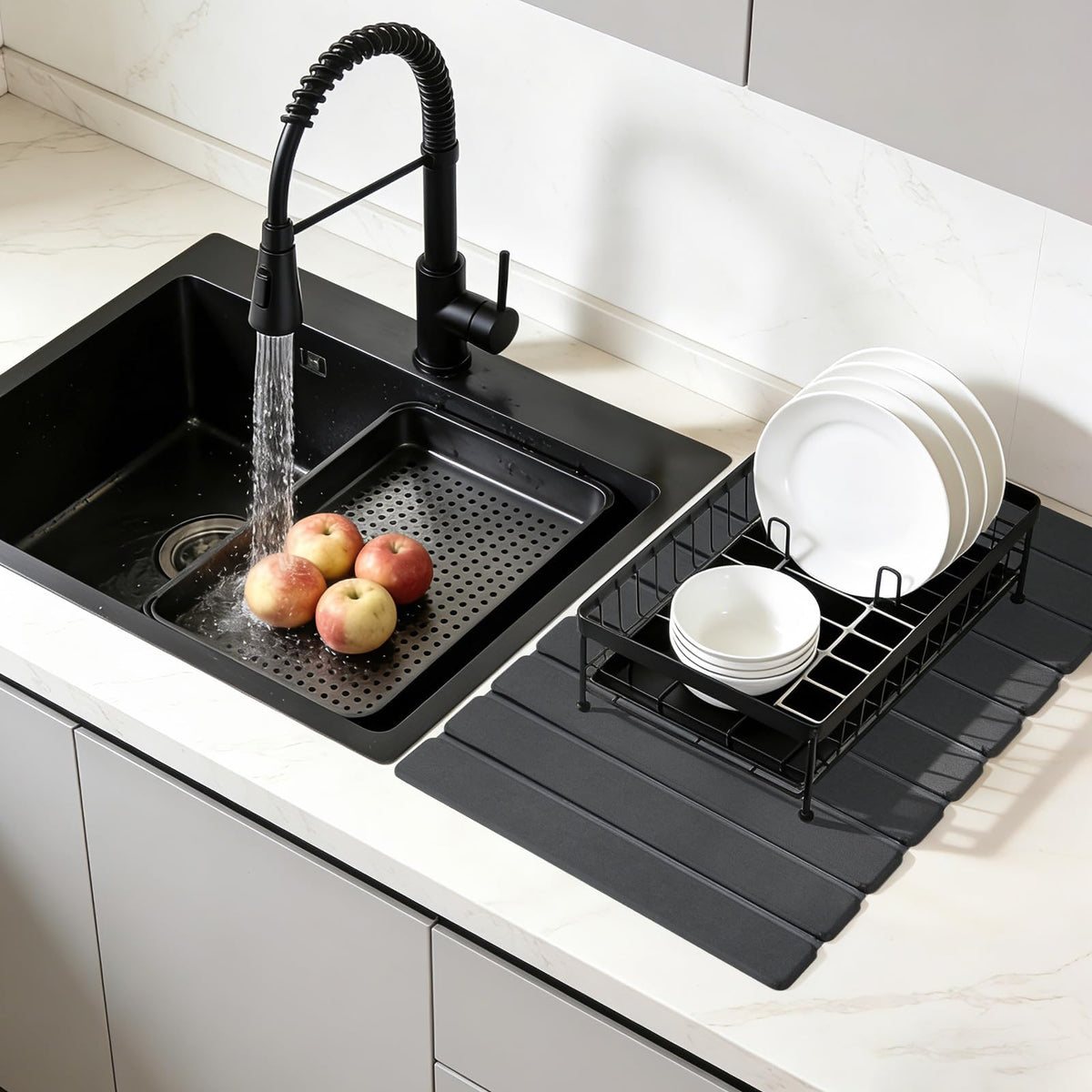 Linidcoud multiuse mat doubles as bath and plant saucer.