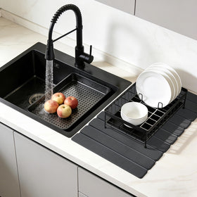 Linidcoud multiuse mat doubles as bath and plant saucer.