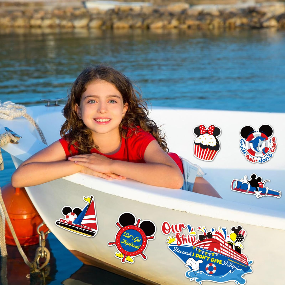 Lionoble lighthouse magnet creates maritime ambiance on fridges.