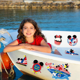 Lionoble lighthouse magnet creates maritime ambiance on fridges.