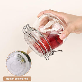 Liuruiyu food-grade glass keeps everyday staples safely stored and accessible.