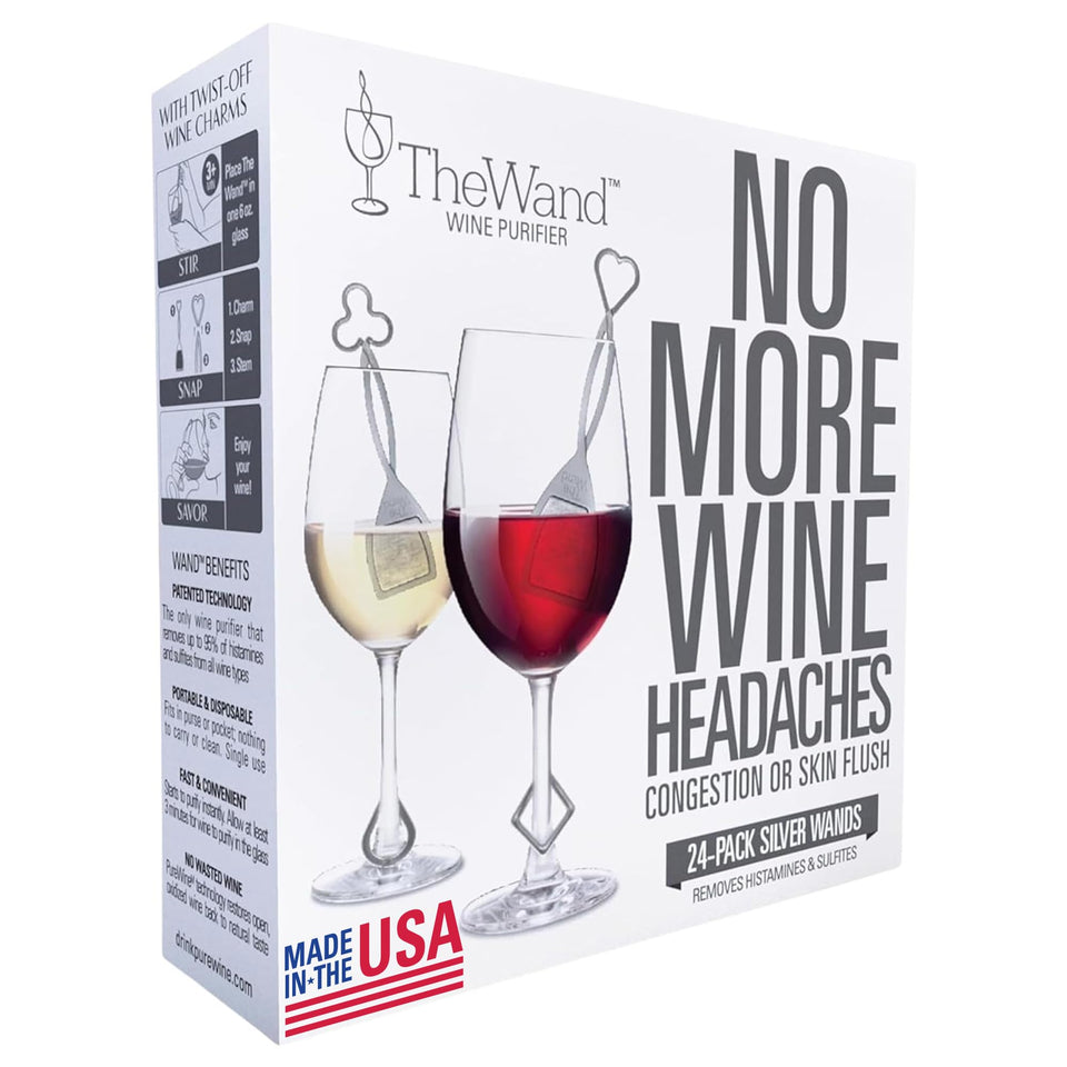 Livedrops Balance Bottle pour demonstrates spill-free pouring for on-the-go hydration.