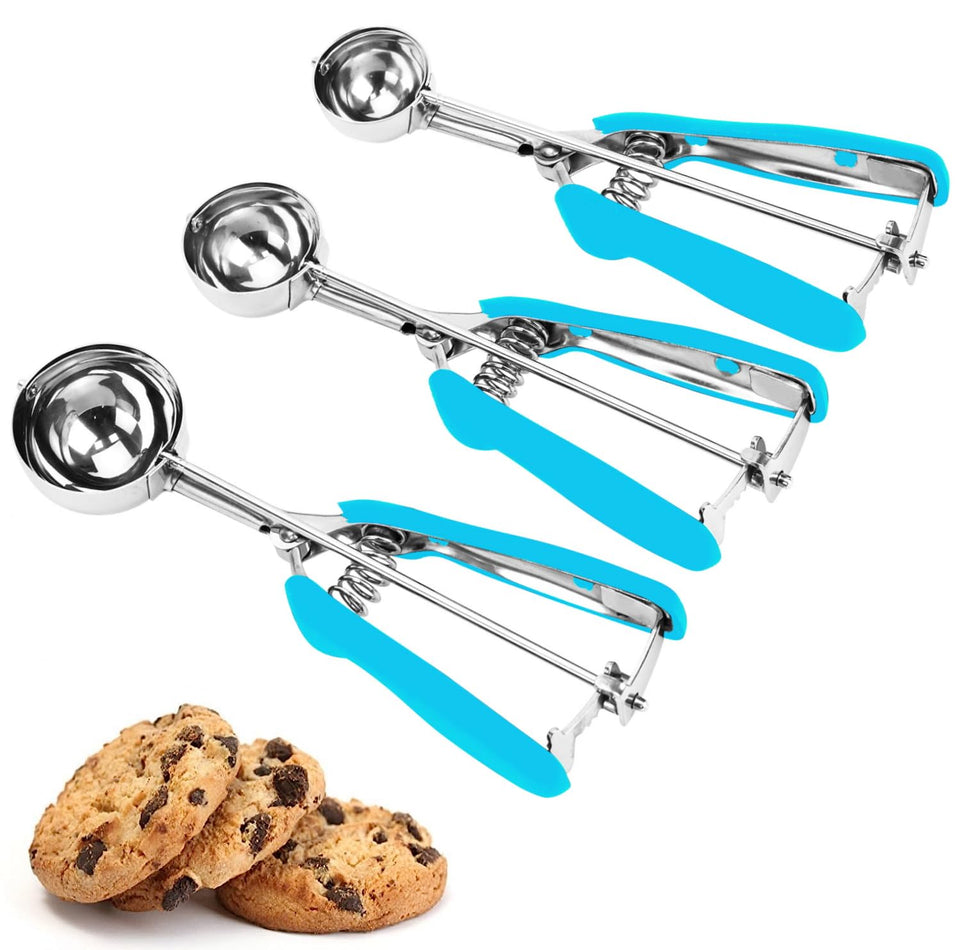 LLESCA 3-piece cookie scoop set with beige grip for precise portions.
