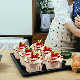LNYZQUS foil cupcake liners with dome lids, oven-safe, for easy baking and transport.
