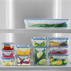 LocknLock silicone seal demonstrates 100% airtight freshness.