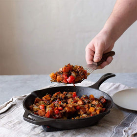 Lodge Chef Collection 10in skillet easy clean after cooking