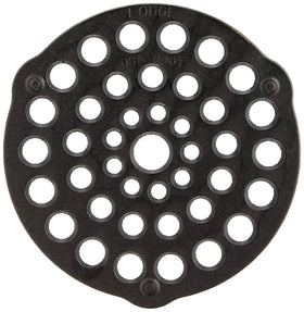 Lodge L8DOT3 promotes heat retention and even cooking for meats and pies.