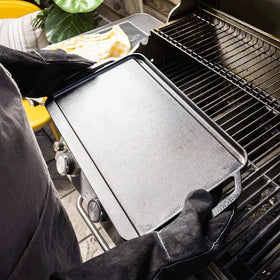 Lodge Pro-Grid pre-seasoned finish enhances flavor with use